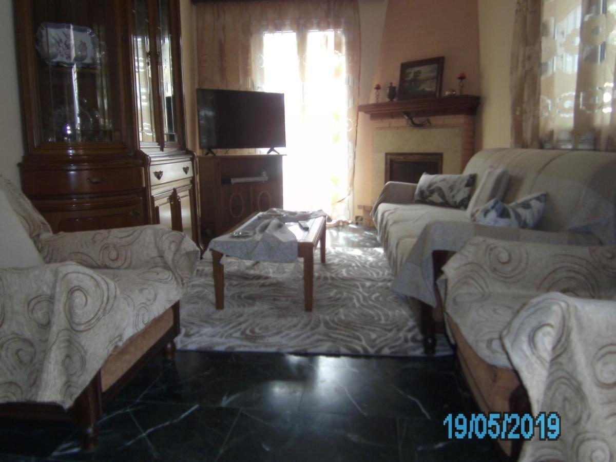 George'S House Apartment Agios Matthaios  Exterior photo